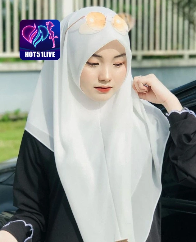 John Reynolds HOT51LIVE