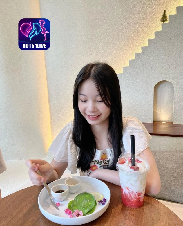 Karina Rosmala HOT51LIVE