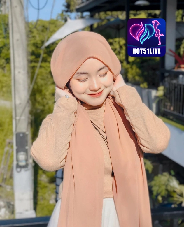 Julian Pierce HOT51LIVE