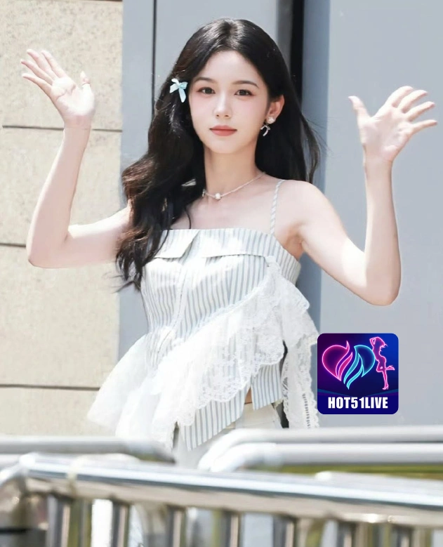 Karina Dewanti HOT51LIVE