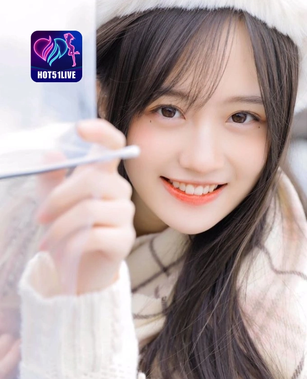 Nadine Pertiwi HOT51LIVE