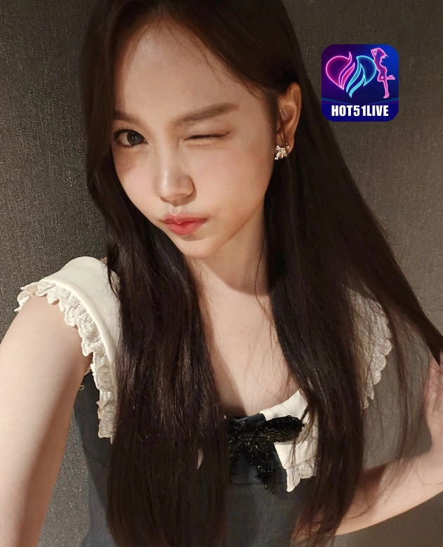 Nando Prameswari HOT51LIVE