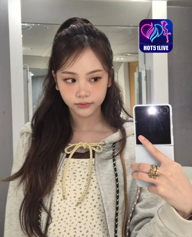 Nando Prameswari HOT51LIVE