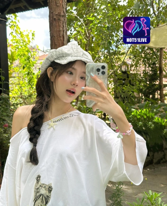 Qawra Amalia HOT51LIVE