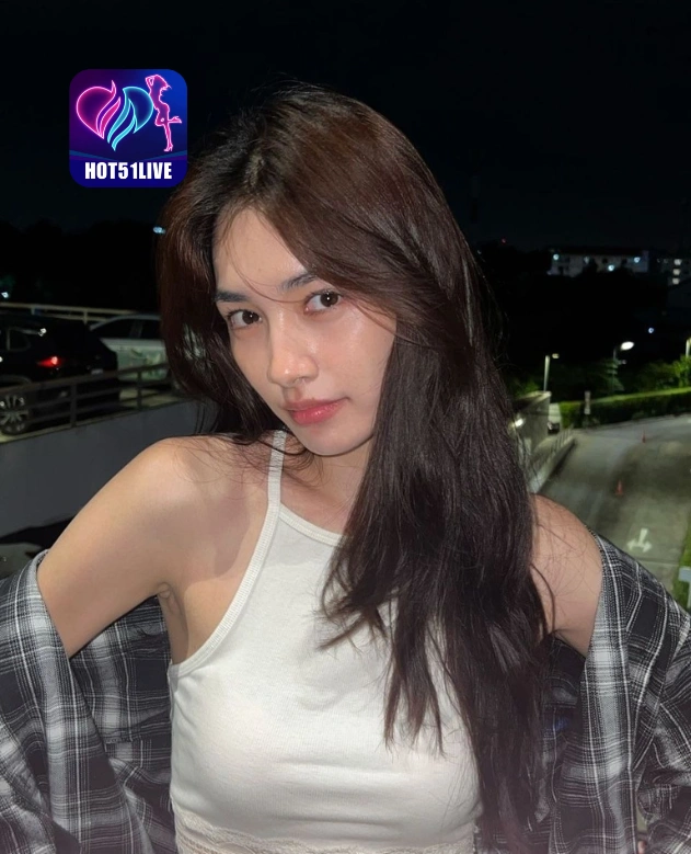 Umi Lestari HOT51LIVE