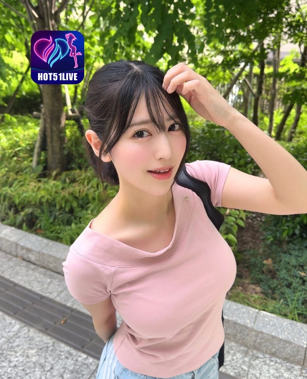 Utari Rahayu HOT51LIVE