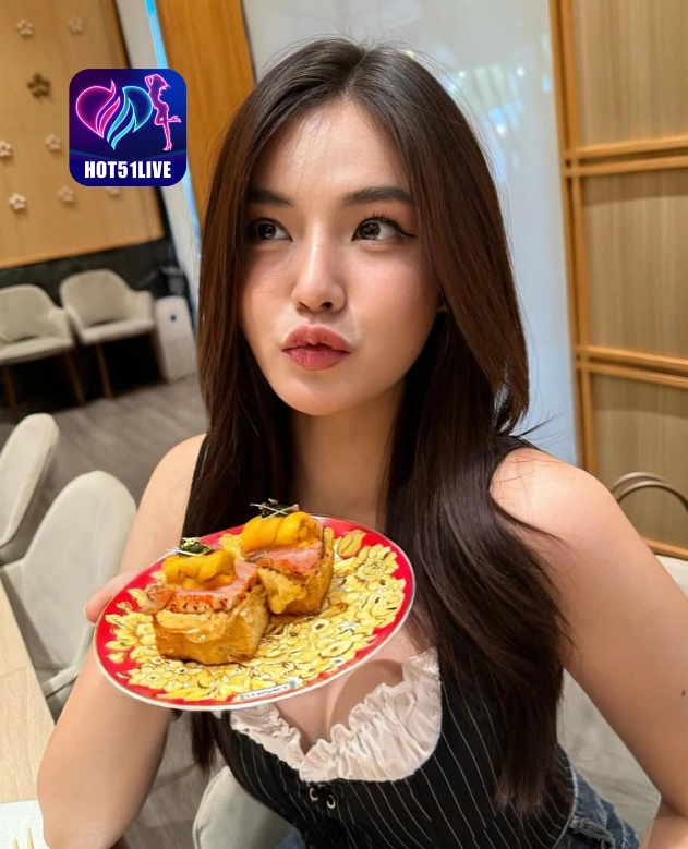 Wanda Puspitasari HOT51LIVE