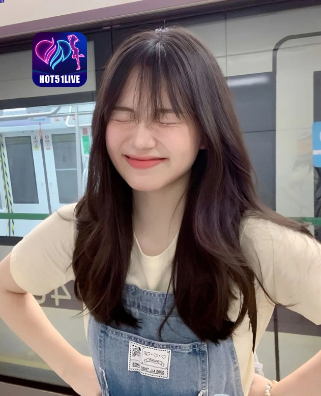 Wina Paramitha HOT51LIVE