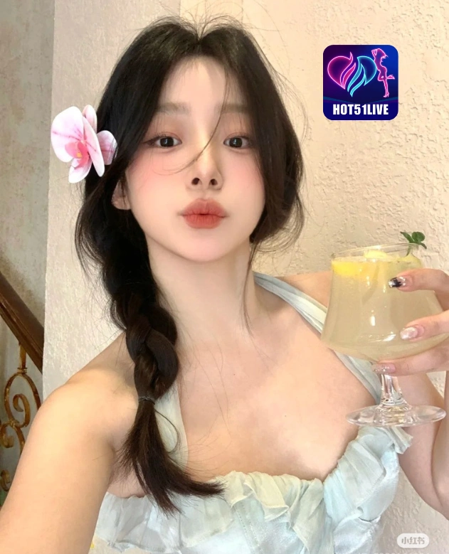 Yona Pertiwi HOT51LIVE