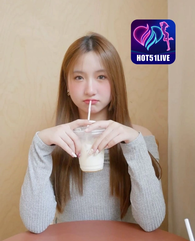 Aaron Michael HOT51LIVE