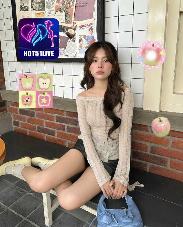 Claire Cox HOT51LIVE