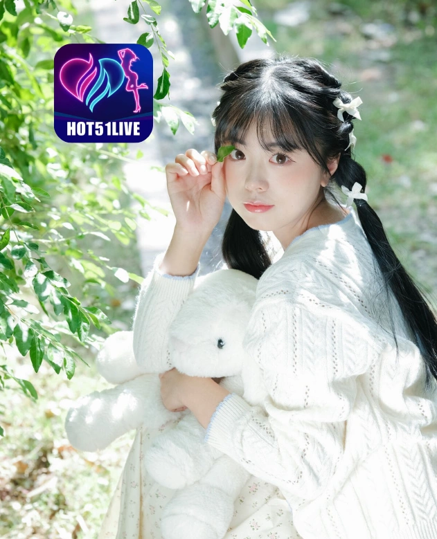 Hazel Morrison HOT51LIVE