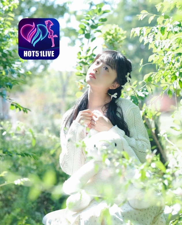 Hazel Morrison HOT51LIVE