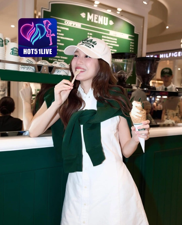 Isabella Taylor HOT51LIVE