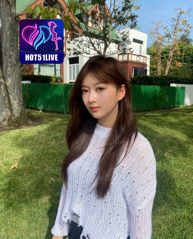 Katie Foster HOT51LIVE