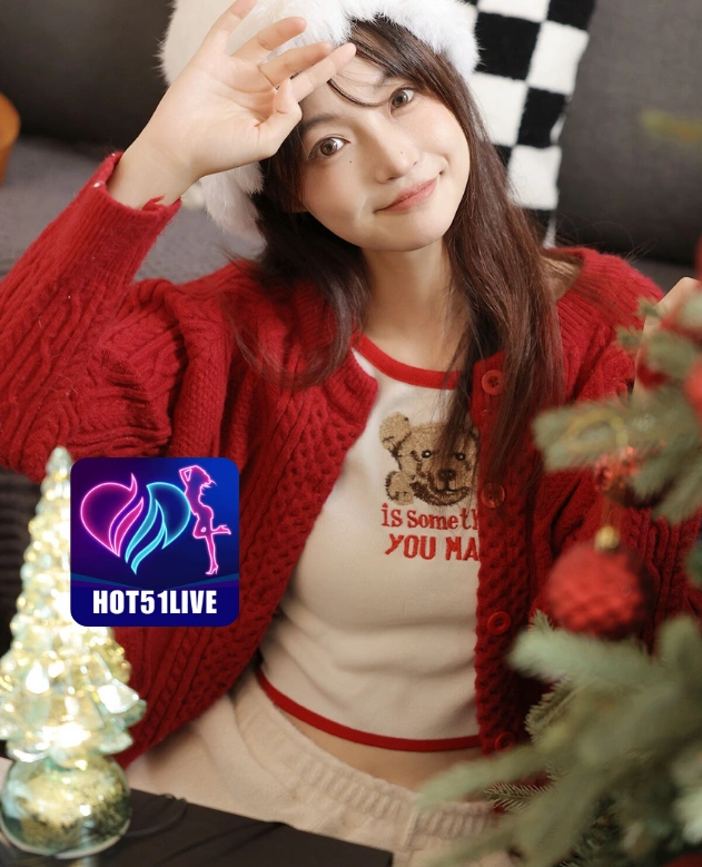 Phoebe Wallace HOT51LIVE