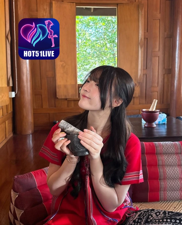 Violet Perkins HOT51LIVE