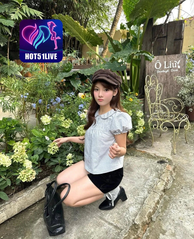 Violet Peterson HOT51LIVE