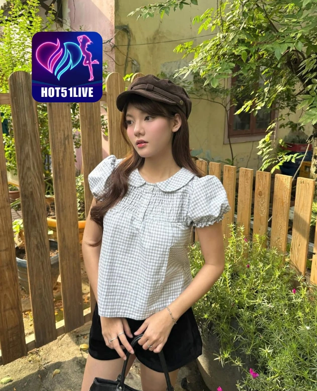 Violet Peterson HOT51LIVE