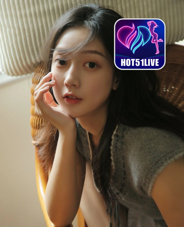 Alice Thornton HOT51LIVE