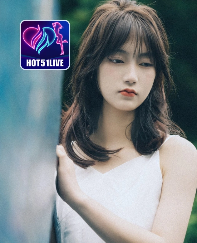 Cameron Wallace HOT51LIVE