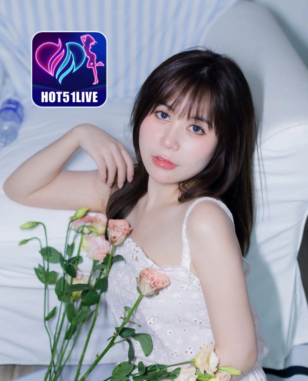 Daisy Walters-HOT51LIVE