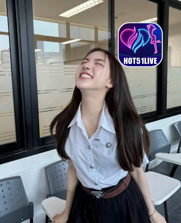 Sophia Clarke HOT51LIVE