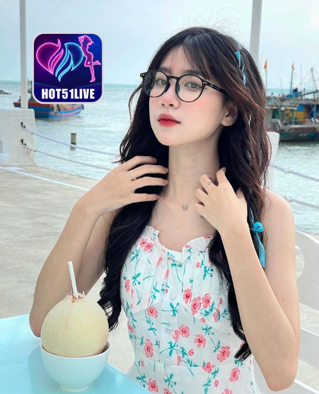 Talia Baker HOT51LIVE