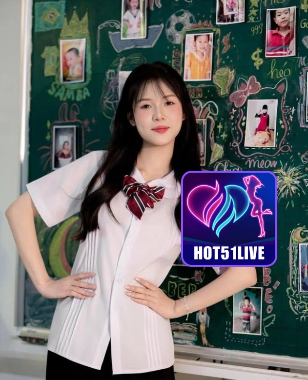 Ella Brooks-HOT51LIVE