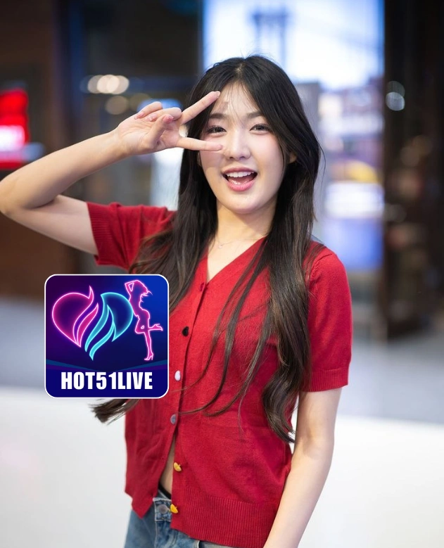 Emma Brooks-HOT51LIVE