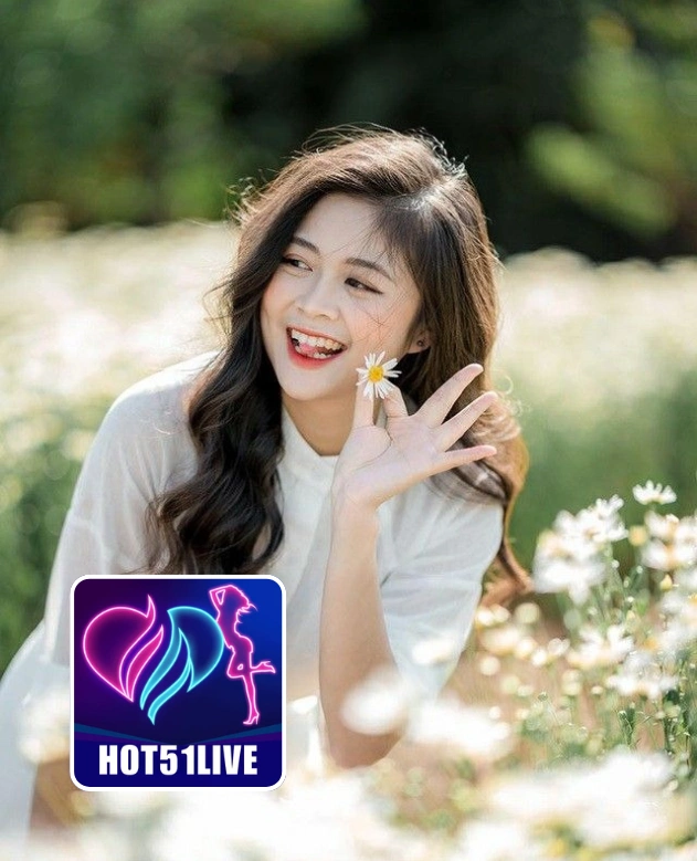 Denise Catherine Ward-HOT51LIVE