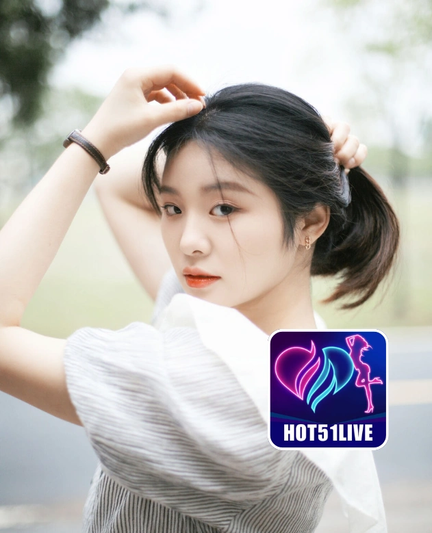 Vanessa Wallace-HOT51LIVE