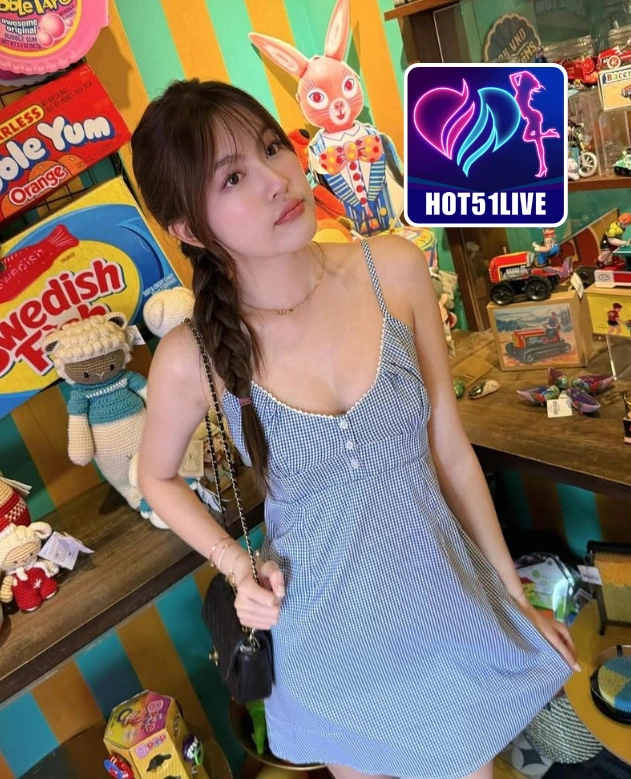 Oakley Shaw-HOT51LIVE