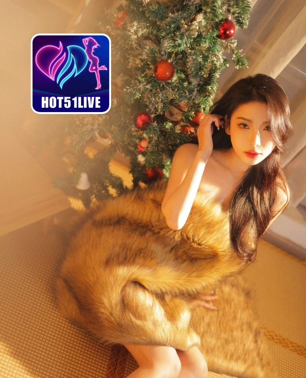 Ava Moore-HOT51LIVE