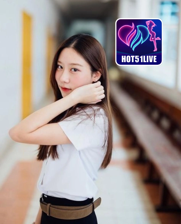 Emma Davis-HOT51LIVE