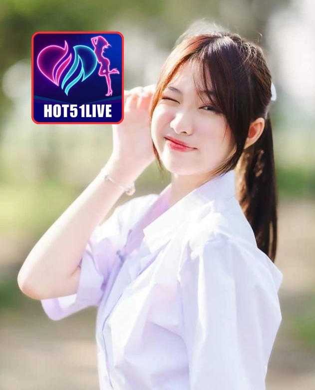 Isabella Moore-HOT51LIVE