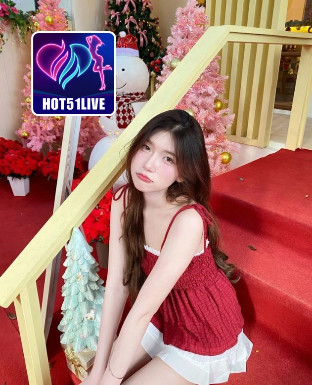 Lauren Cox-HOT51LIVE