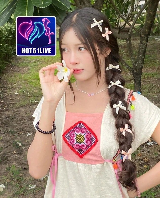 Bella Nelson-HOT51LIVE