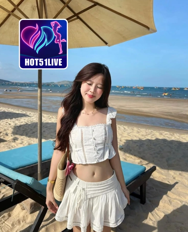 Lily White-HOT51LIVE