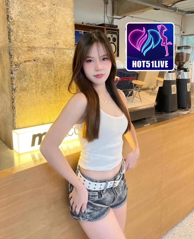 Piper Clark-HOT51LIVE