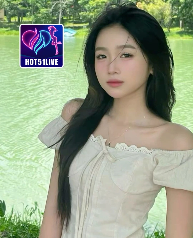 Rose Edwards-HOT51LIVE