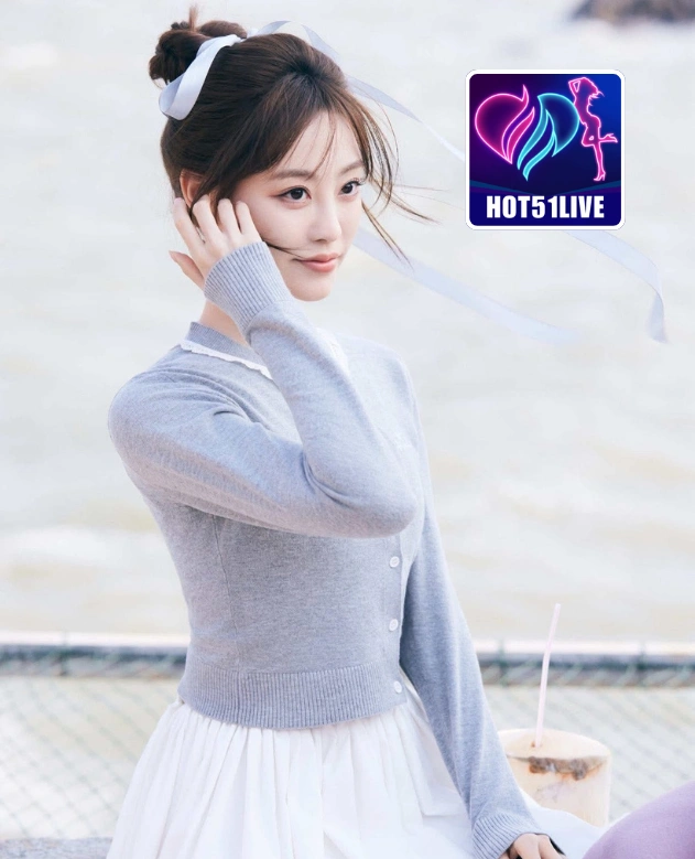 Violet Morgan-HOT51LIVE