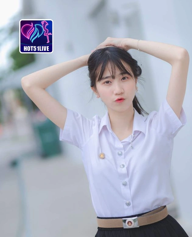 Maya Anggraini-hot51live