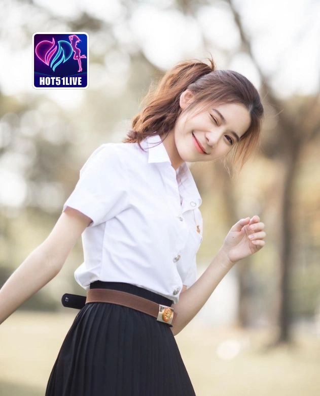 Maya Anggraini-hot51live